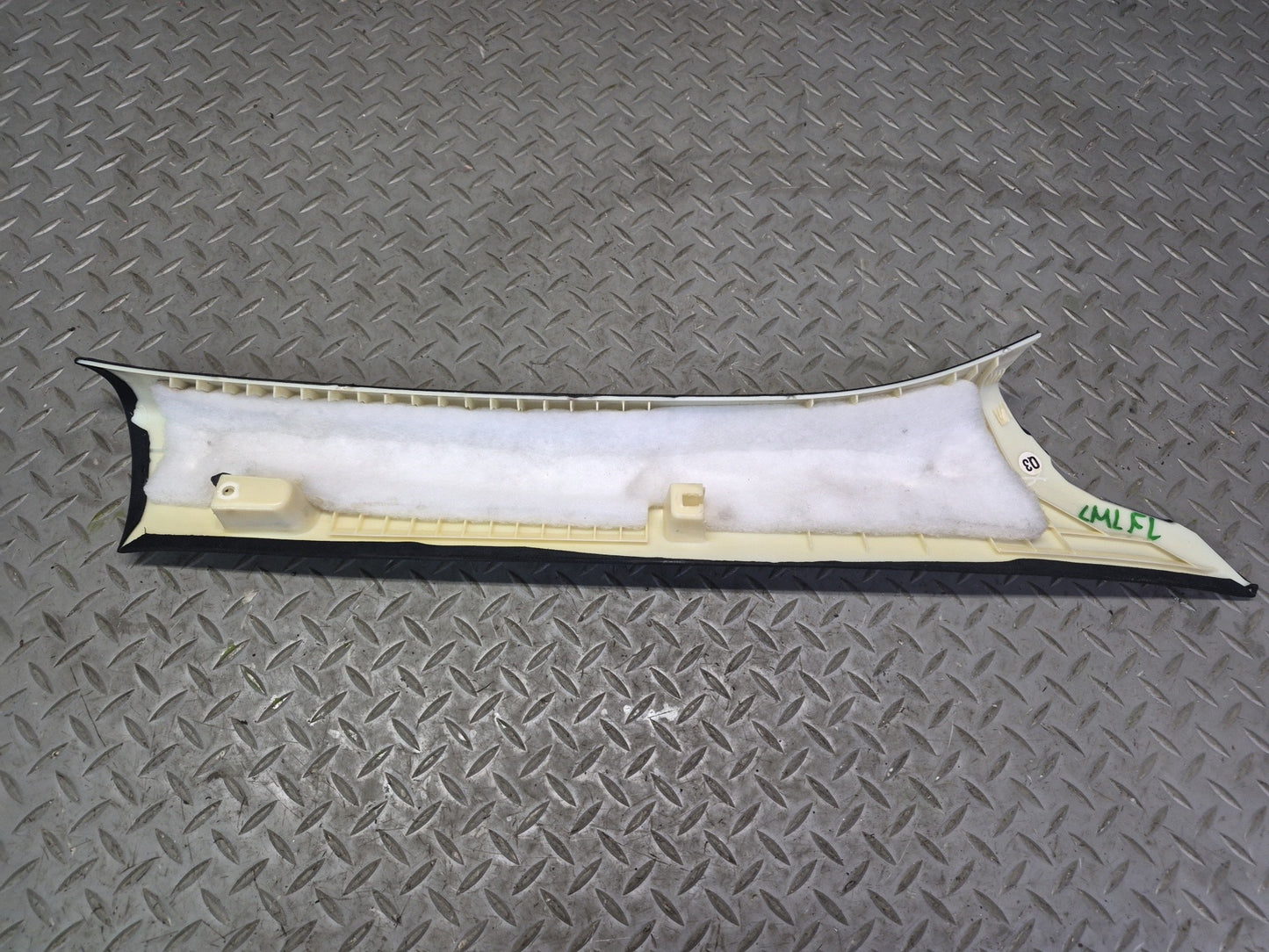 2012-2019 Mercedes X166 W166 ML GLE Front Left & Right A Pillar Trim Cover Set