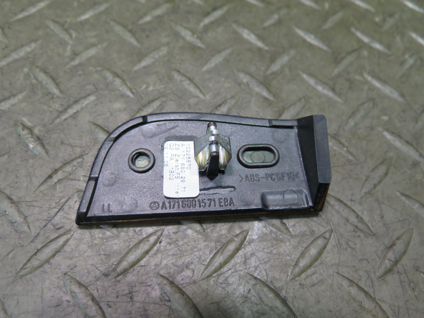 05-11 Mercedes R171 SLK Set of 2 Dash Front Left Wood Trim Bezel Panel Set OEM