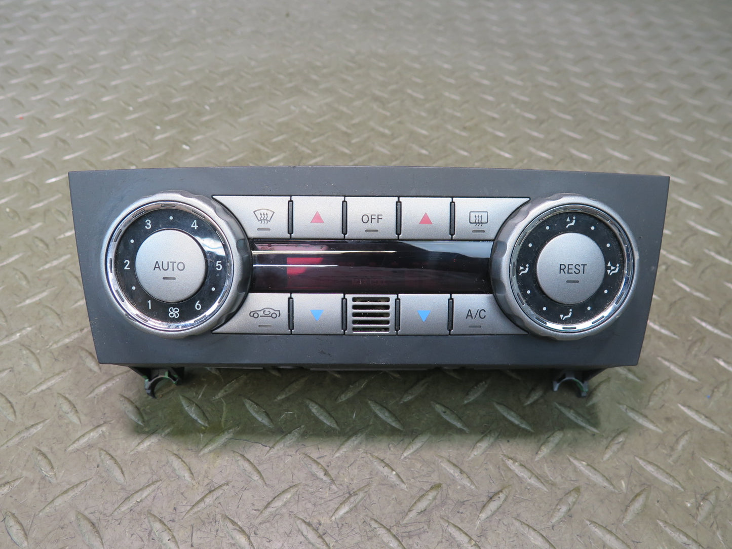 05-08 Mercedes R171 Slk-class A/C Heater Climate Control Switch 1718300685 Dmgd