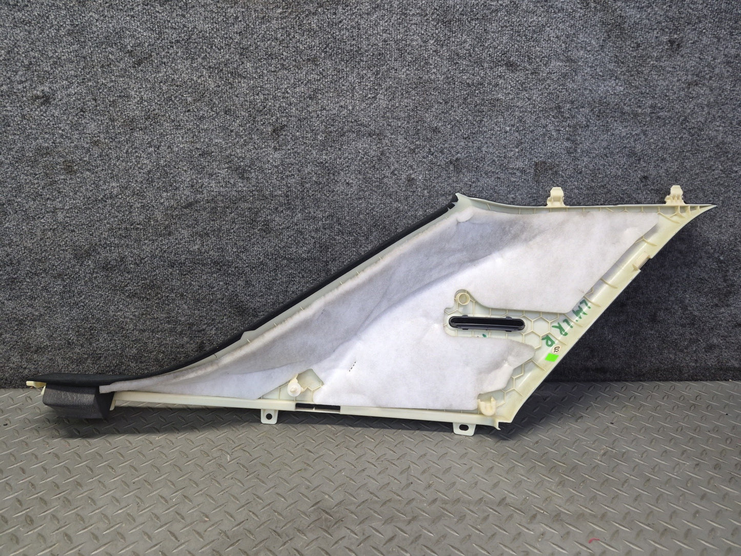 2012-2015 Mercedes X166 W166 ML Rear Left & Right C Pillar Upper Trim Cover Set
