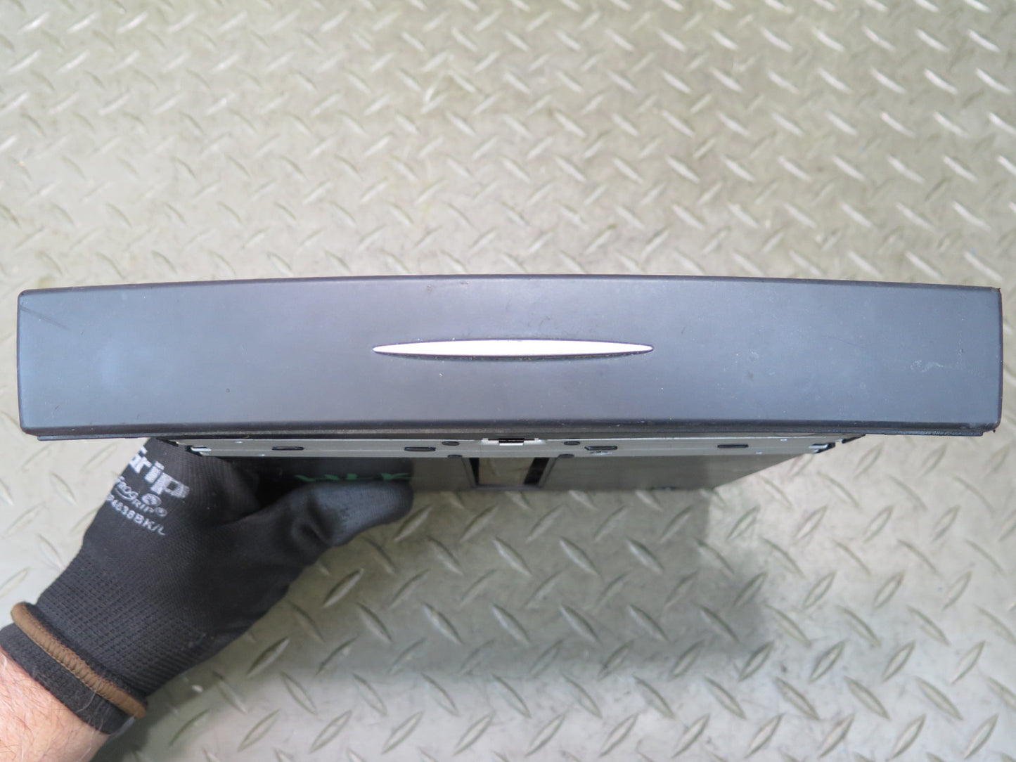 05-11 Mercedes R171 Slk-class Dash Front Center CUP Holder 1716800214 OEM