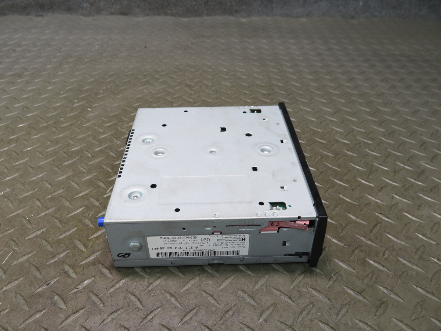 2006 Mercedes R171 Slk-class GPS Navigation DVD Drive Player 2118705226 OEM