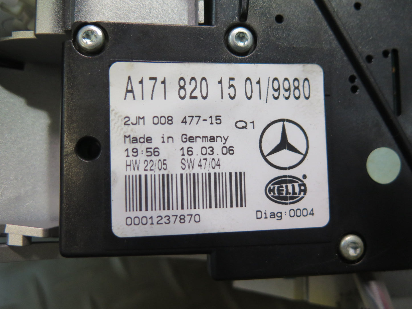 05-11 Mercedes R171 Slk-class Front Overhead Console Reading Light 1718201501