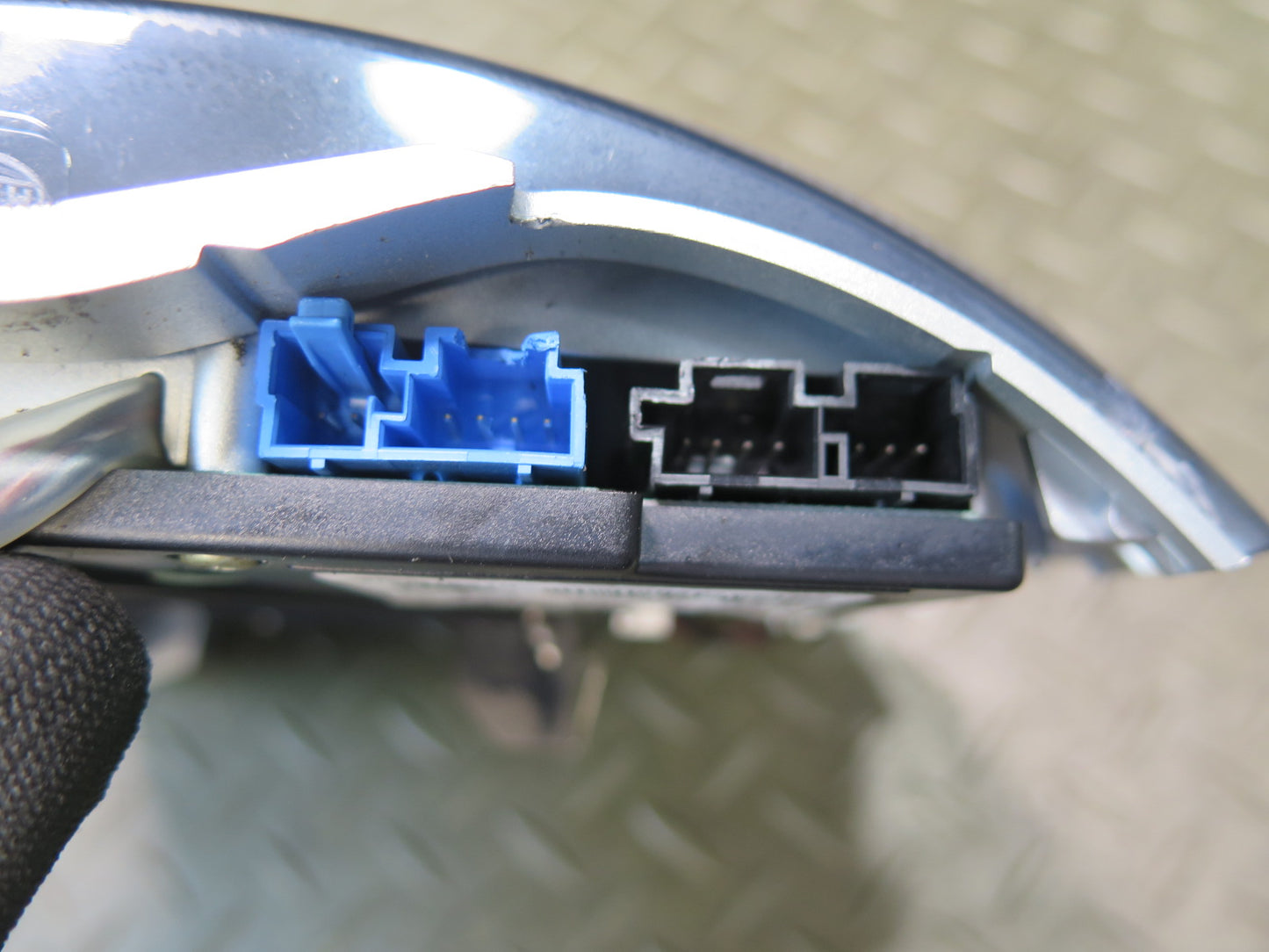 05-11 Mercedes R171 Slk-class Front Overhead Console Reading Light 1718201501