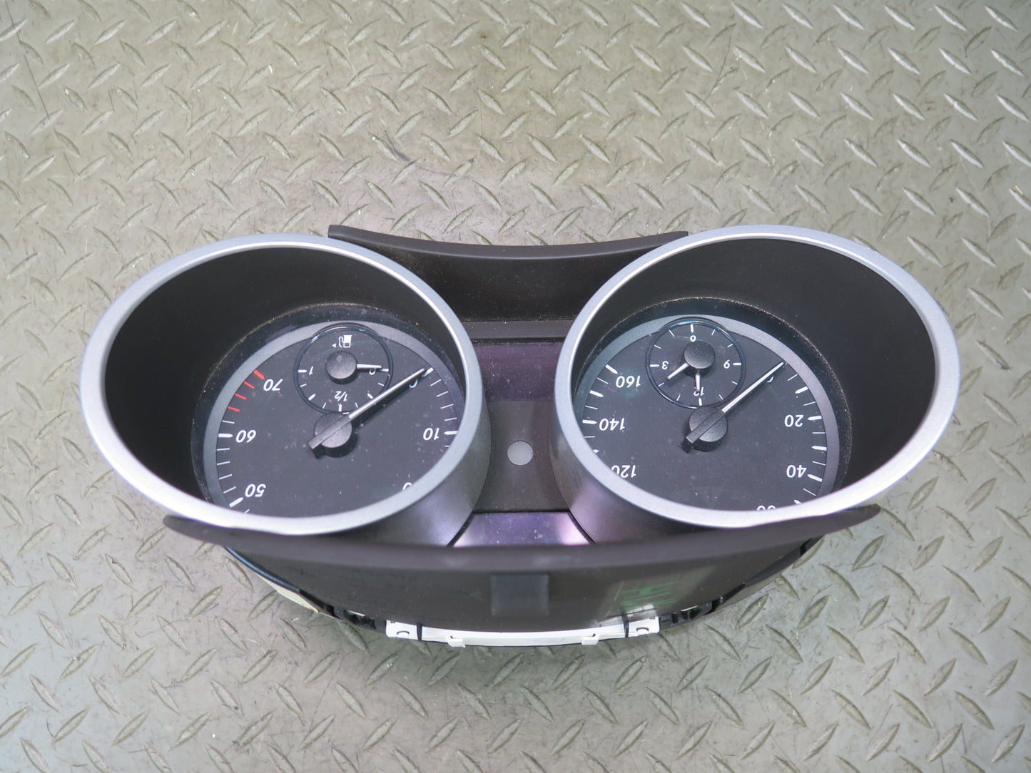 05-08 Mercedes R171 SLK350 Instrument Cluster Gauge Speedometer 1715401247 OEM