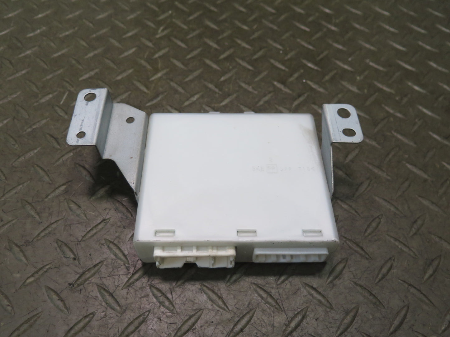 04-07 Nissan 350Z Z33 Convert Front Right Seat Control Module 28565-CE400 OEM