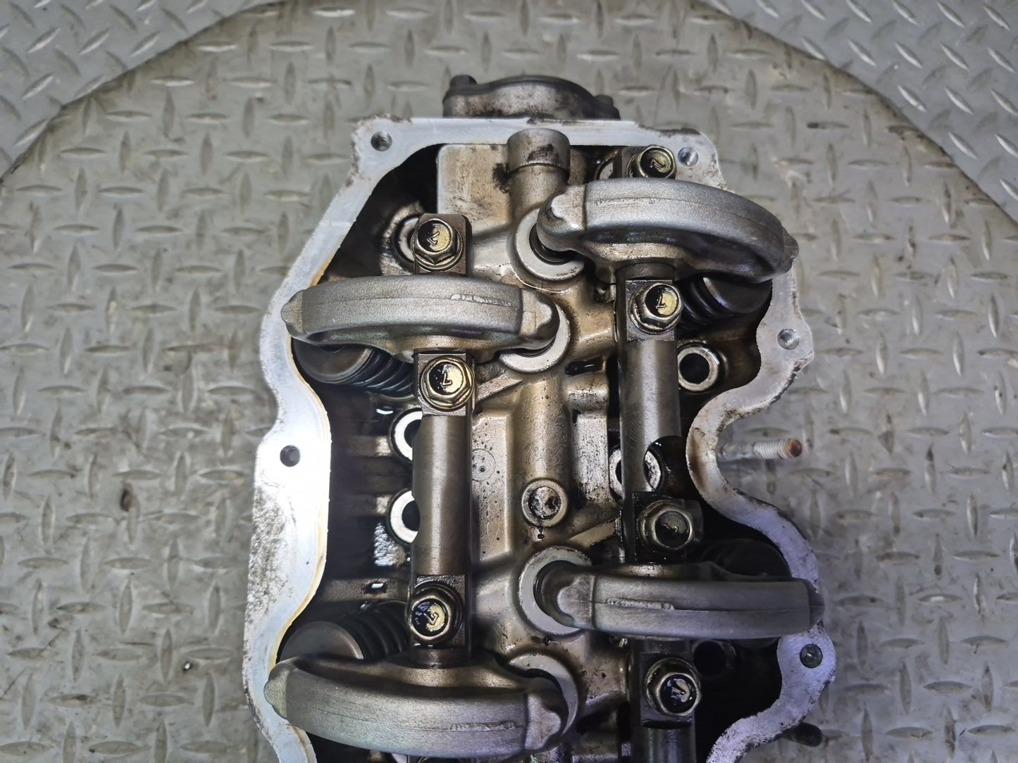 84-86 Nissan Z31 300ZX VG30E NA Engine Motor Right Cylinder Head OEM