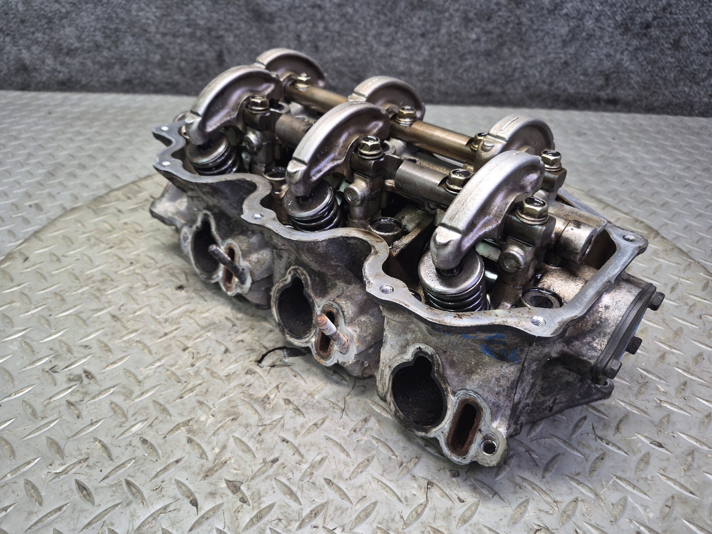84-86 Nissan Z31 300ZX VG30E NA Engine Motor Right Cylinder Head OEM