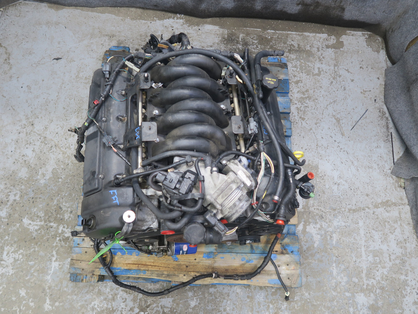 03-05 Ford Thunderbird 3.9L AJ35 V8 RWD Complete Engine Motor OEM