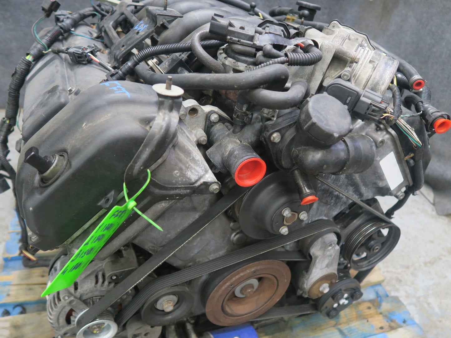 03-05 Ford Thunderbird 3.9L AJ35 V8 RWD Complete Engine Motor OEM