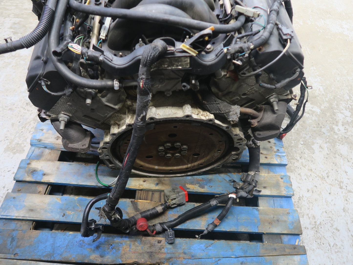 03-05 Ford Thunderbird 3.9L AJ35 V8 RWD Complete Engine Motor OEM