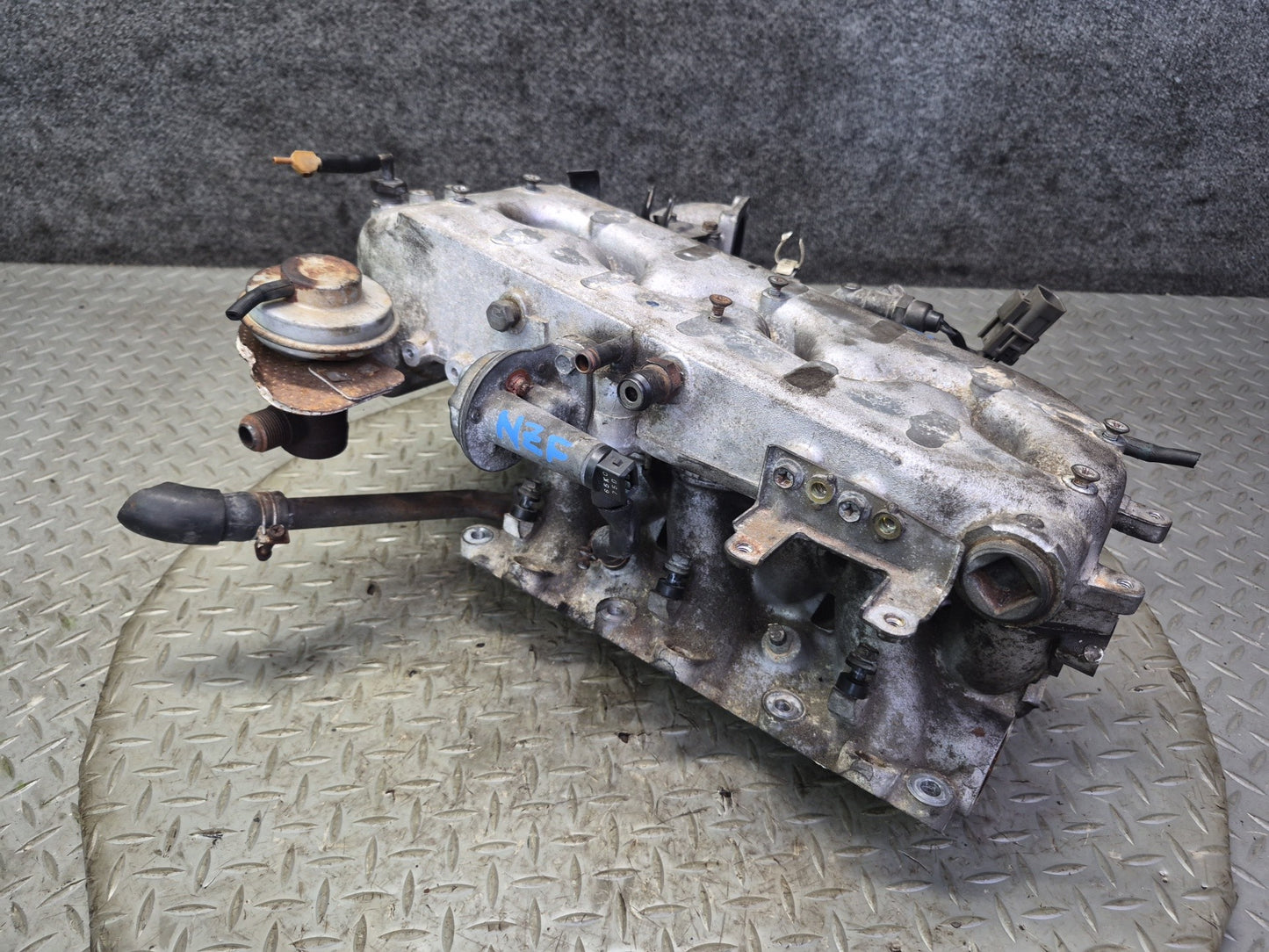 84-86 Nissan Z31 300ZX VG30E NON Turbo Upper Engine Motor Intake Manifold OEM
