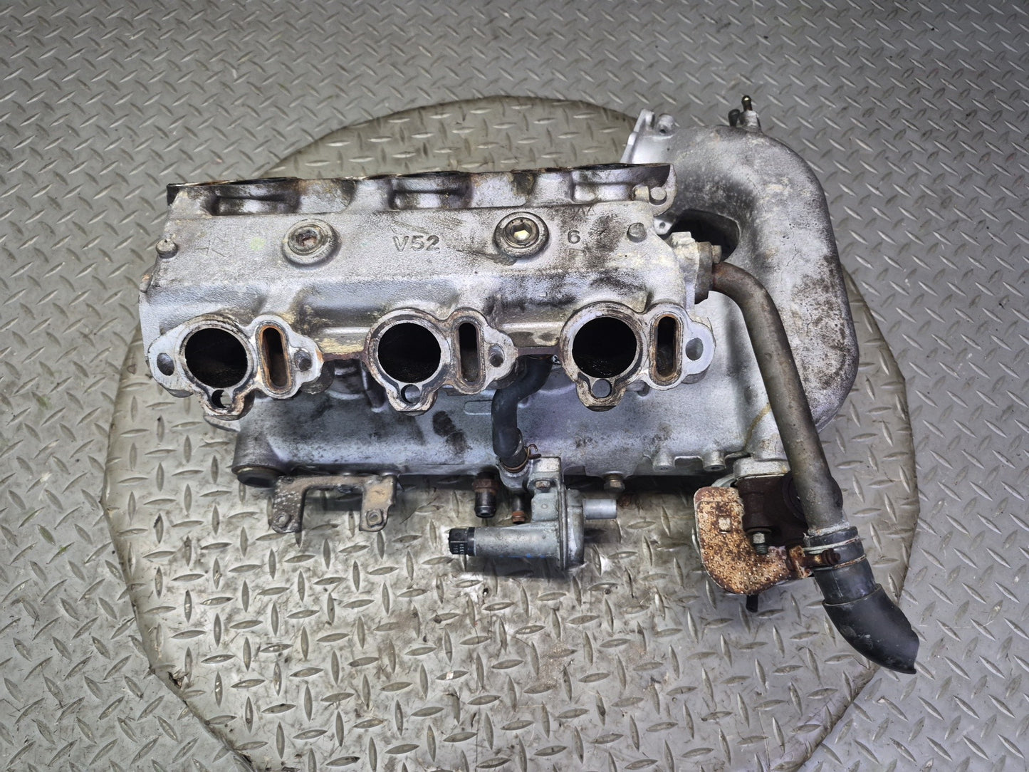 84-86 Nissan Z31 300ZX VG30E NON Turbo Upper Engine Motor Intake Manifold OEM