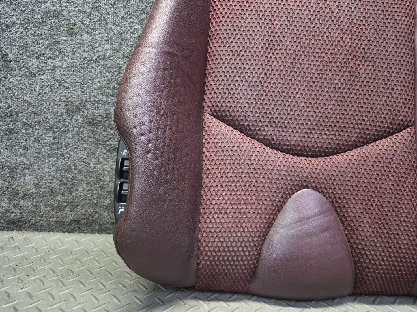 10-19 Nissan Z34 370Z Convert Front Left Seat Lower Leather Cushion Wine OEM