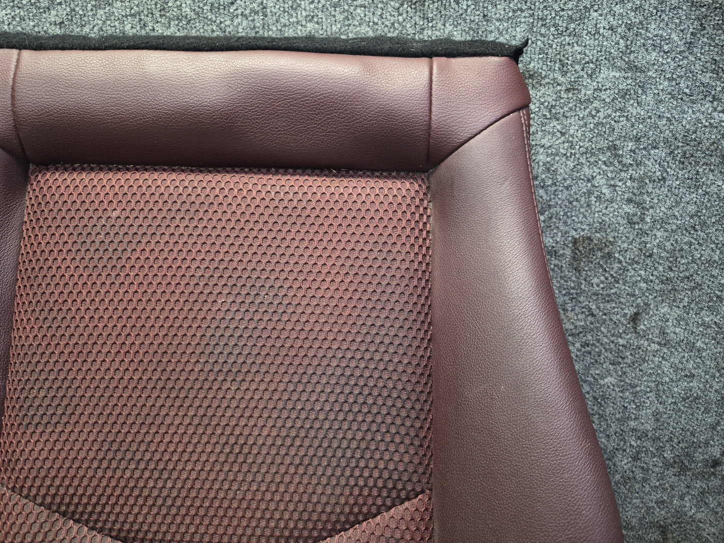 10-19 Nissan Z34 370Z Convert Front Right Seat Lower Leather Cushion Wine OEM