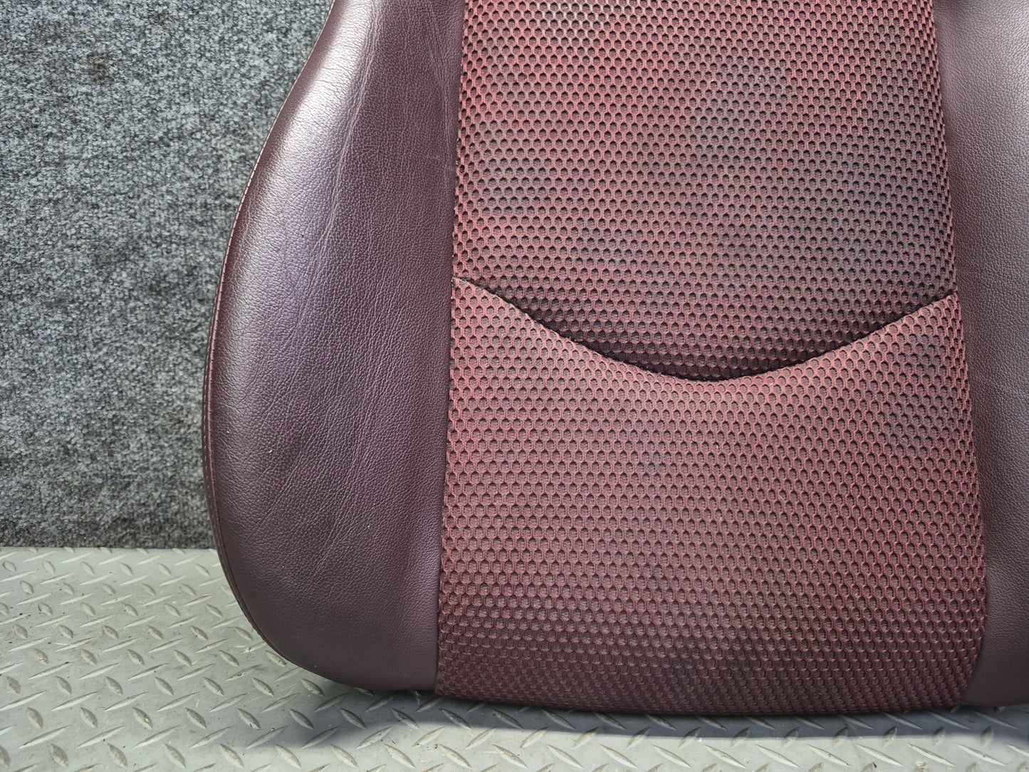 10-19 Nissan Z34 370Z Convert Front Right Seat Lower Leather Cushion Wine OEM