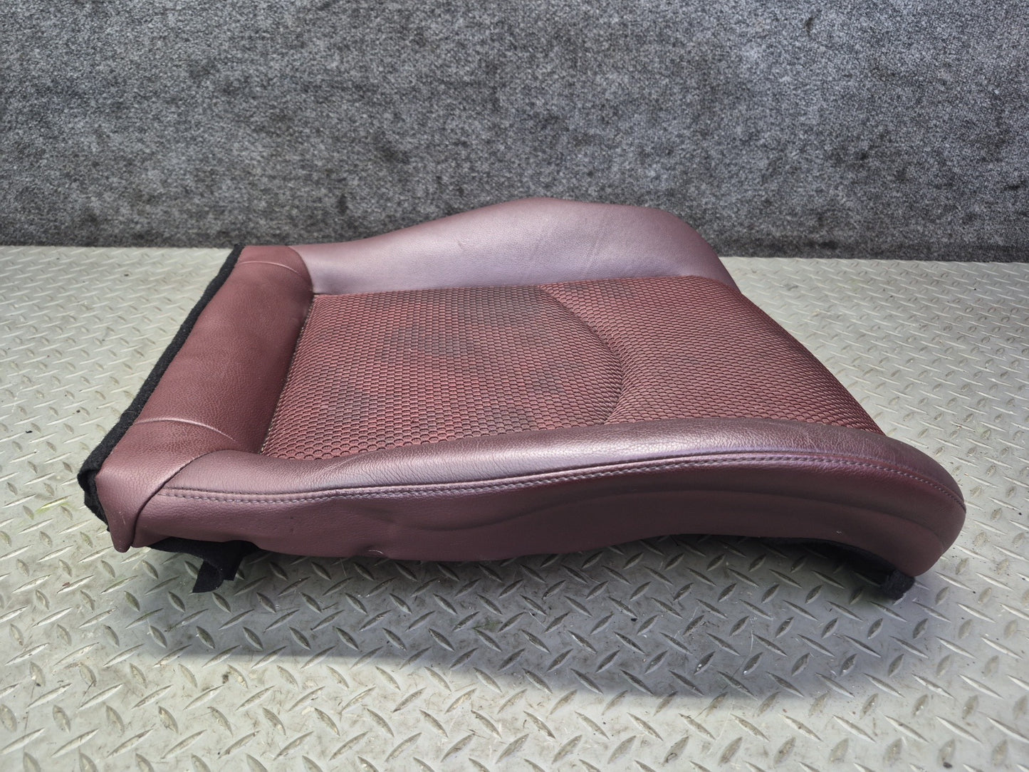 10-19 Nissan Z34 370Z Convert Front Right Seat Lower Leather Cushion Wine OEM