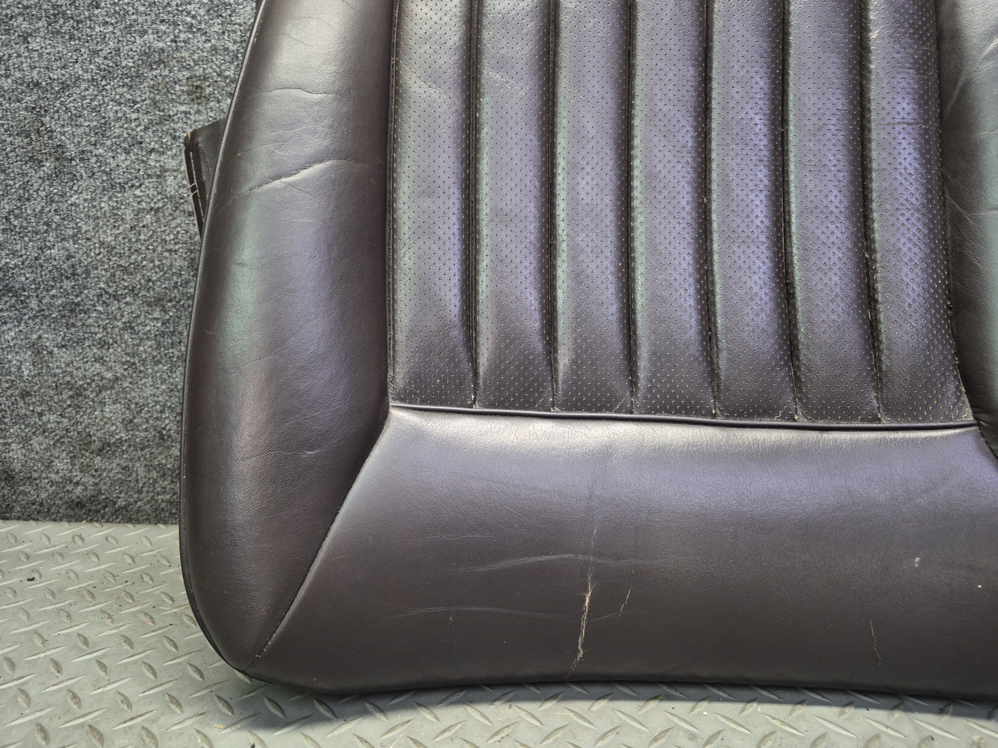 86-88 Mercedes W126 Sedan Front Left Seat Lower Leather Cushion Brasil Dmgd