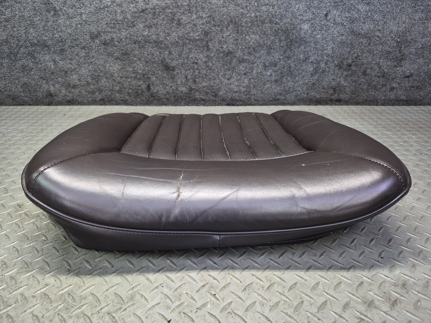 86-88 Mercedes W126 Sedan Front Left Seat Lower Leather Cushion Brasil Dmgd