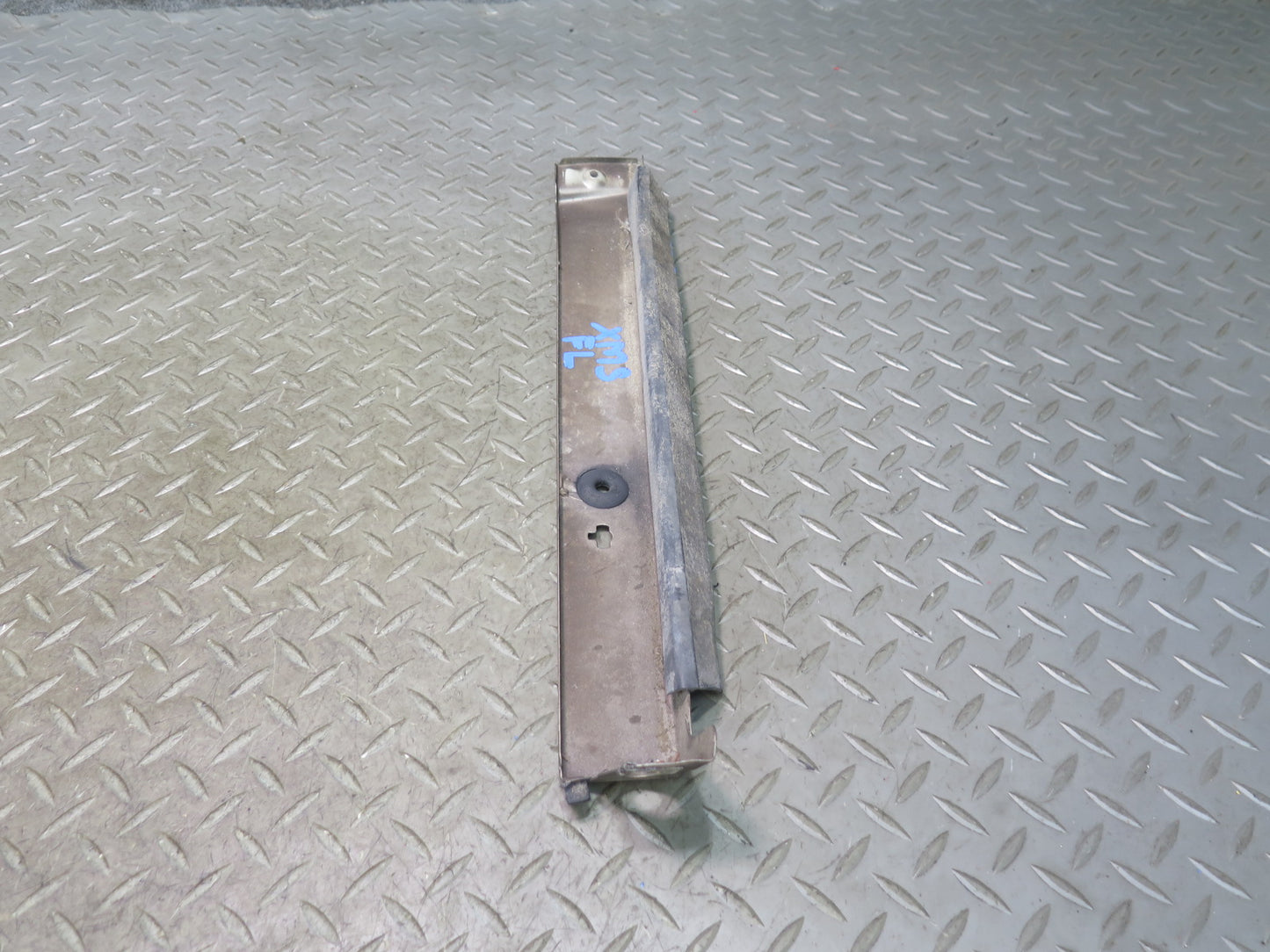 86-91 Mercedes W126 560SEL Set of 2 Front Headlight Lower Trim Cover OEM