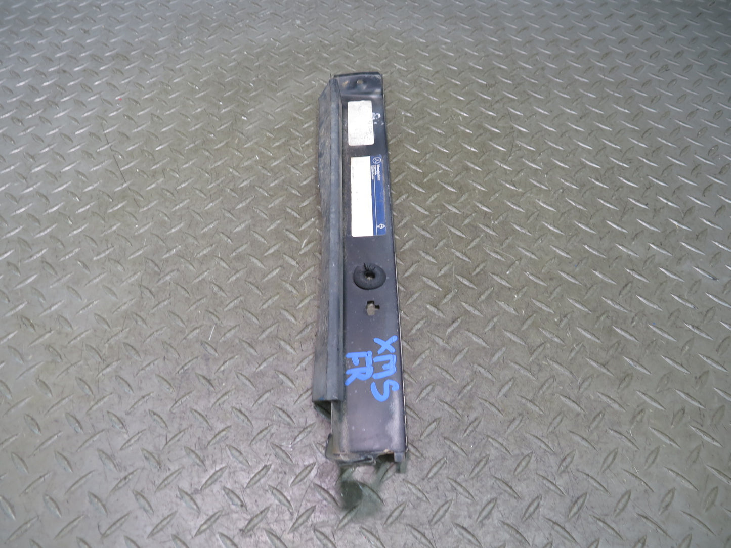 86-91 Mercedes W126 560SEL Set of 2 Front Headlight Lower Trim Cover OEM