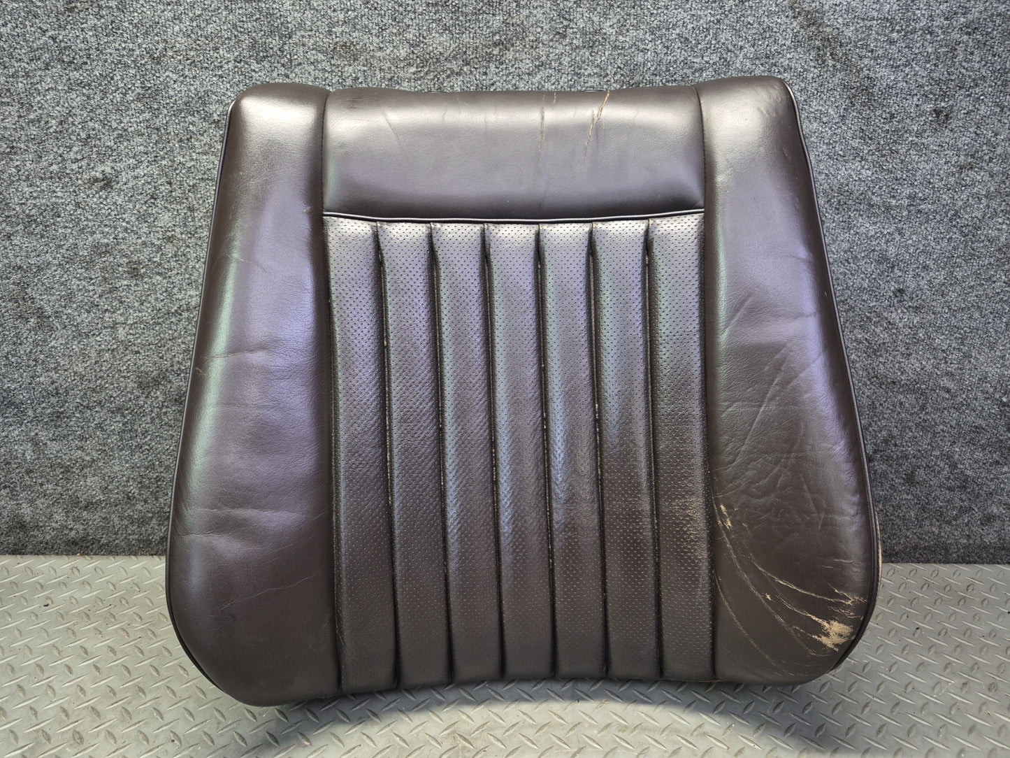 86-88 Mercedes W126 560SEL Sedan Front Left Seat Upper Leather Cushion Dmgd
