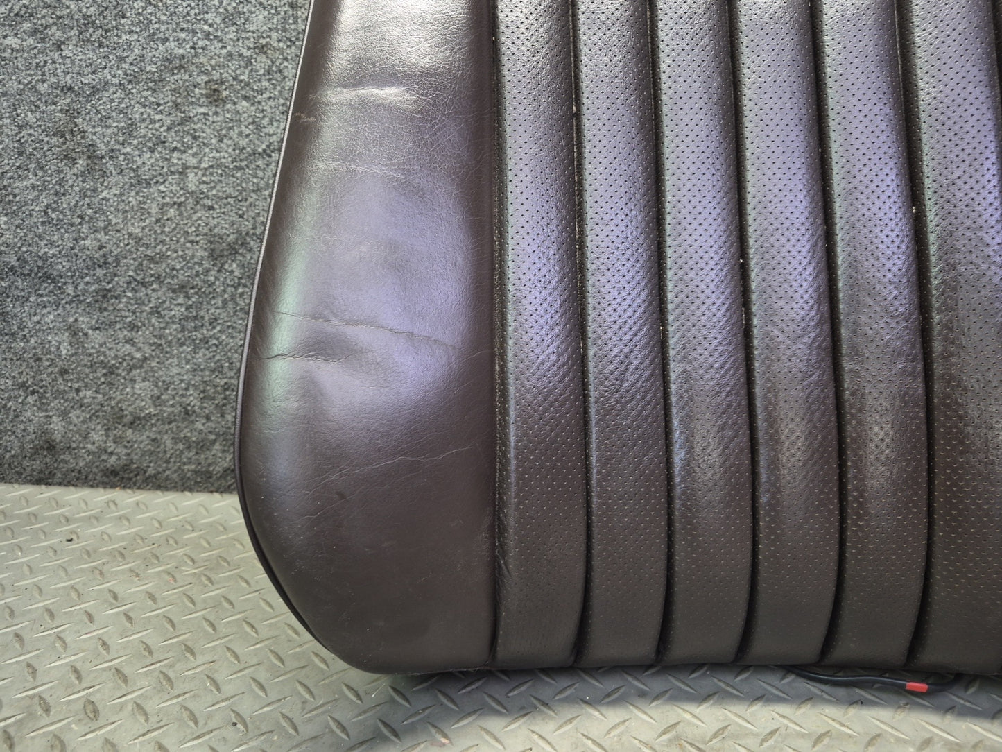 86-88 Mercedes W126 560SEL Sedan Front Left Seat Upper Leather Cushion Dmgd
