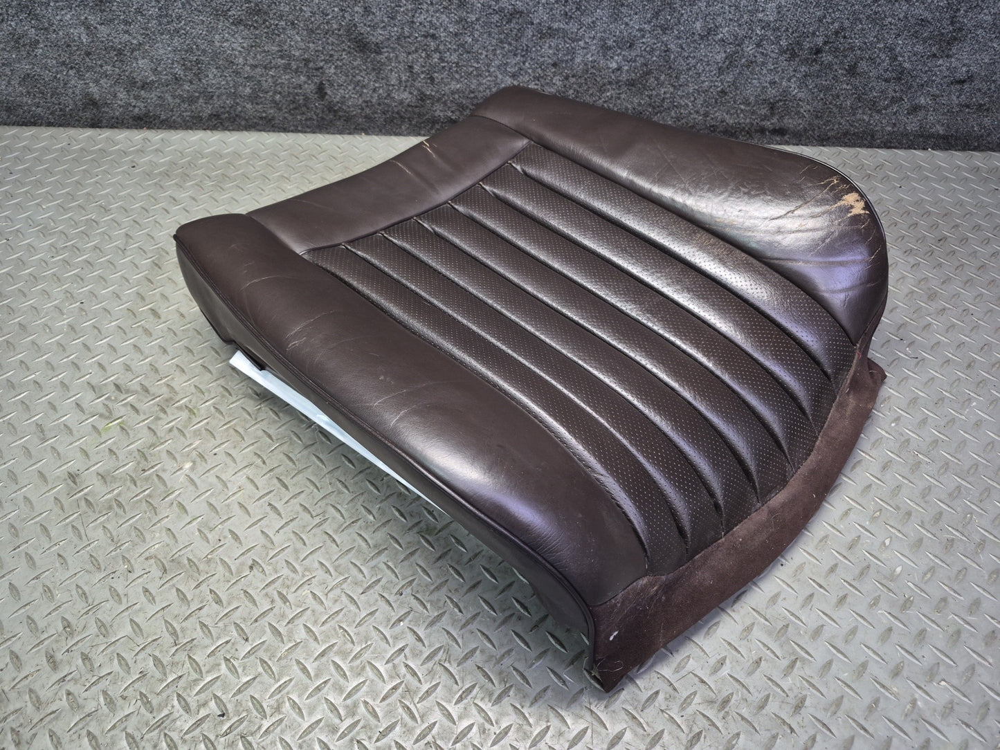 86-88 Mercedes W126 560SEL Sedan Front Left Seat Upper Leather Cushion Dmgd