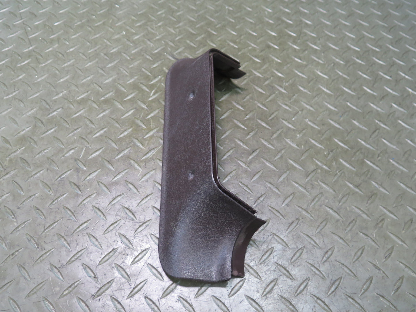 86-91 Mercedes W126 560SEL Set of 2 Center B Pillar Lower Trim Panel Brown OEM