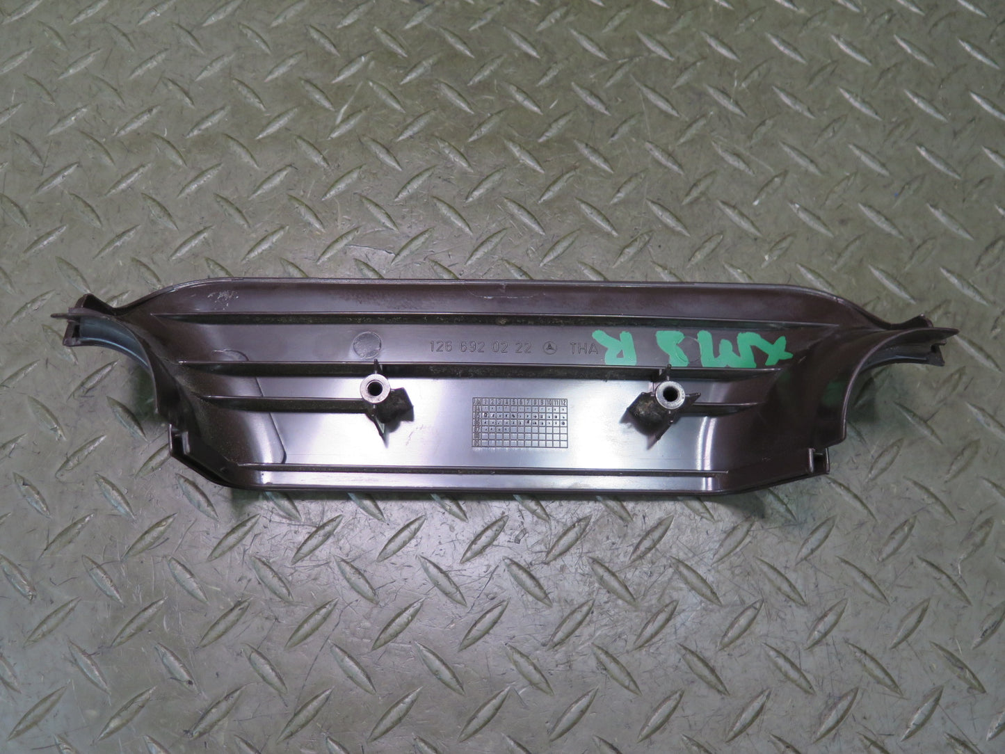 86-91 Mercedes W126 560SEL Set of 2 Center B Pillar Lower Trim Panel Brown OEM