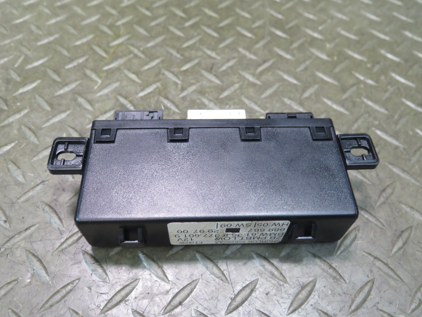 97-03 BMW E39 540i Front Right Door Control Module 8377601 OEM