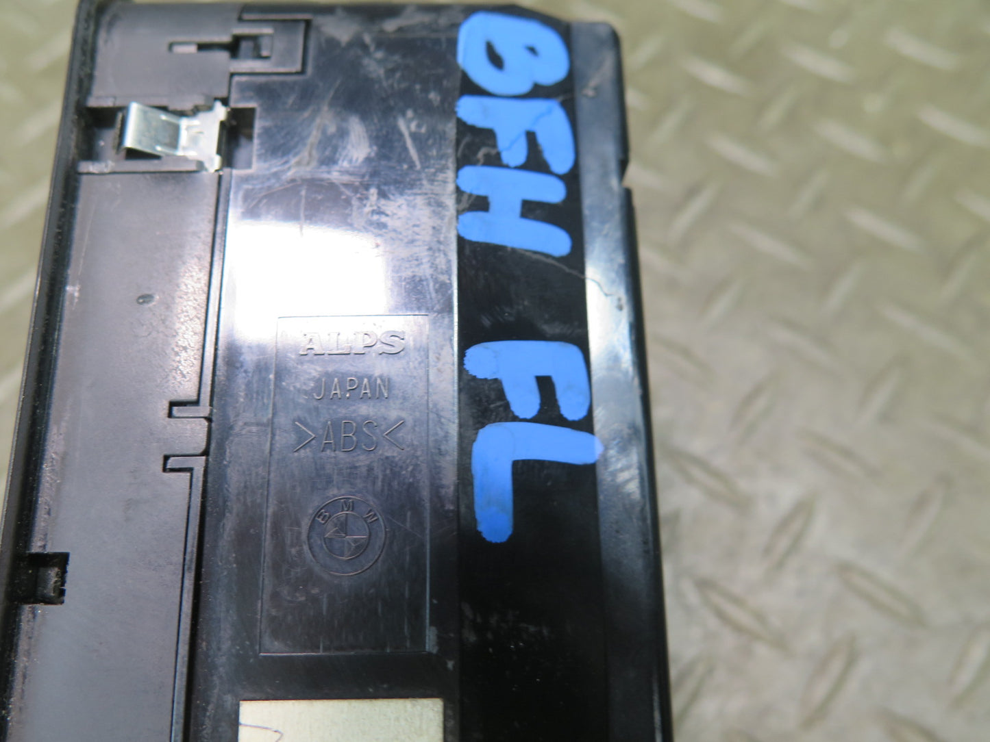 97-03 BMW E39 540i Front Left Power Window Mirror Switch 8368966 OEM