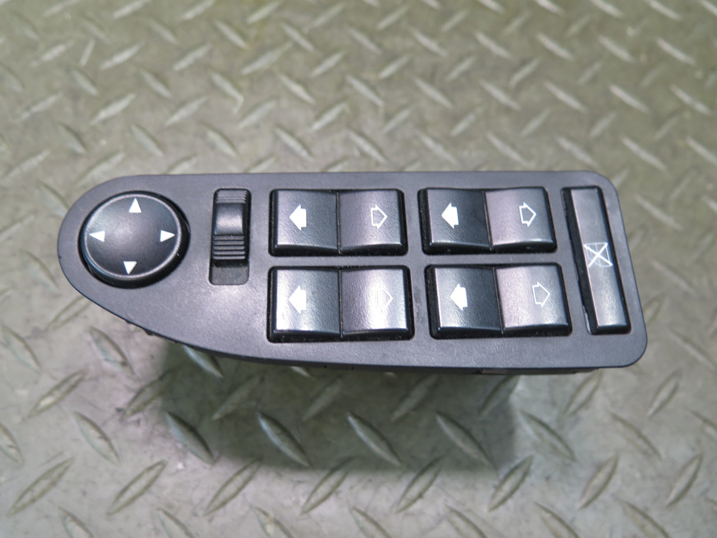 97-03 BMW E39 540i Front Left Power Window Mirror Switch 8368966 OEM
