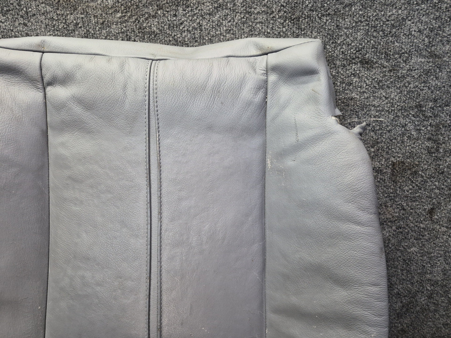97-03 BMW E39 540i Front Right Heated Seat Lower Leather Cushion Gray OEM