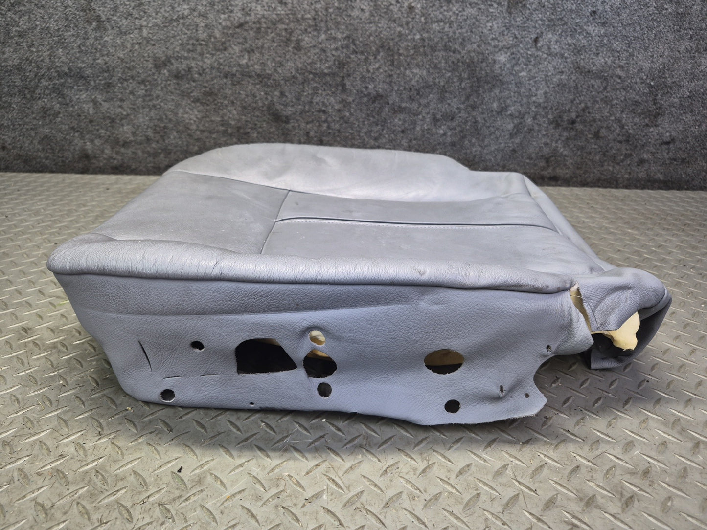 97-03 BMW E39 540i Front Right Heated Seat Lower Leather Cushion Gray OEM