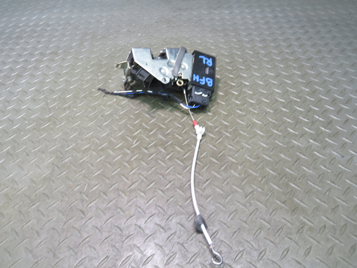 97-03 BMW E39 540i Rear Left Door Lock Latch Actuator OEM