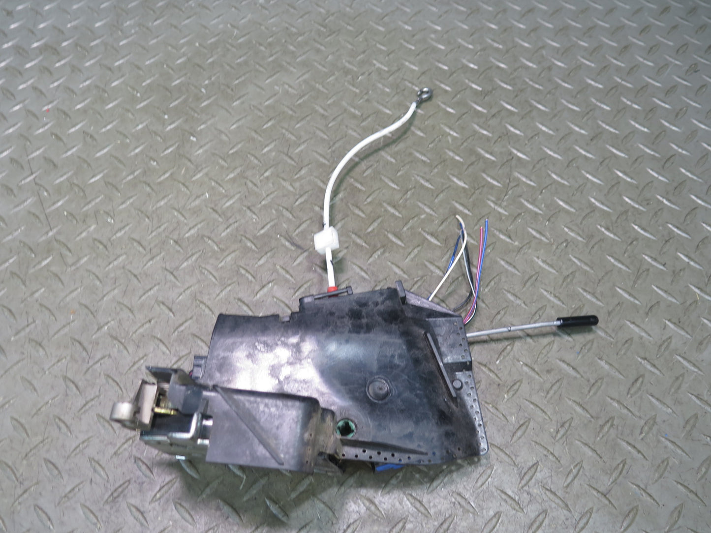 97-03 BMW E39 540i Front Left Door Lock Latch Actuator OEM