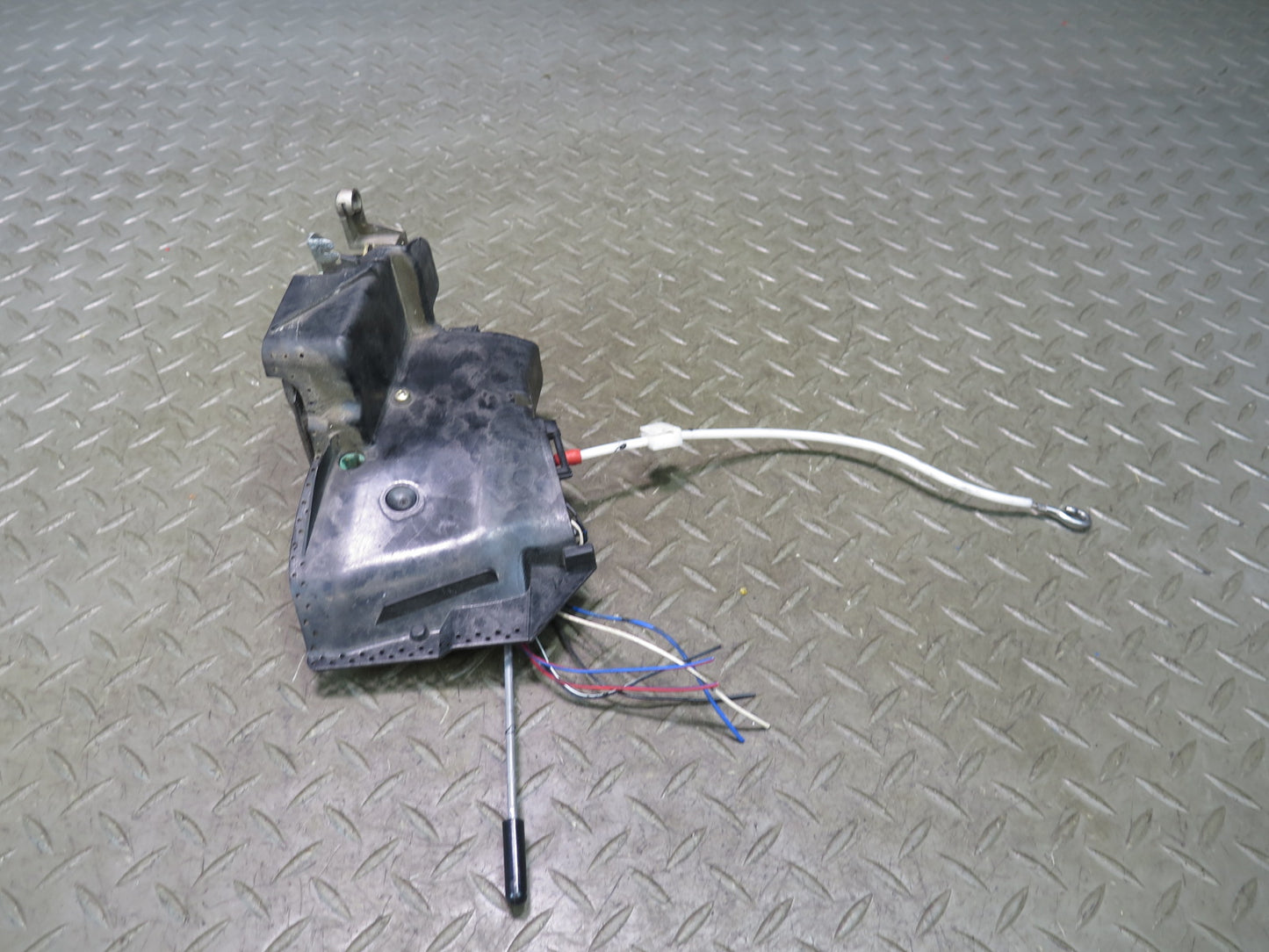 97-03 BMW E39 540i Front Left Door Lock Latch Actuator OEM