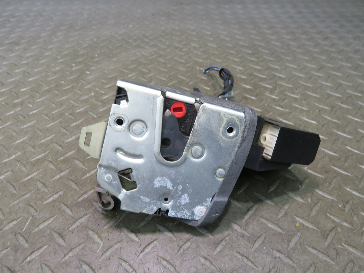 97-03 BMW E39 540i Rear Right Door Lock Latch Actuator OEM
