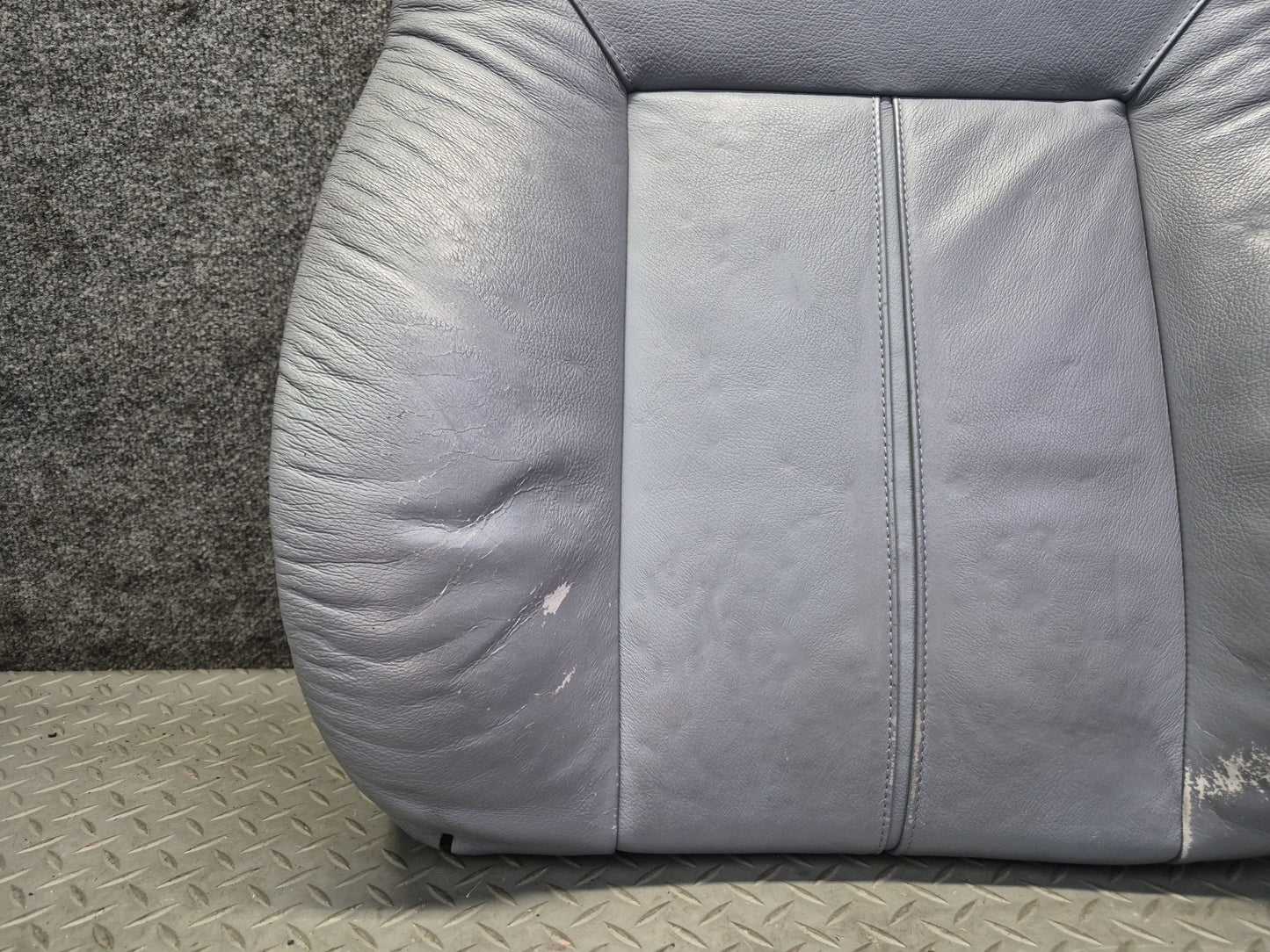 97-03 BMW E39 540i Front Right Seat Upper Leather Cushion Gray Damaged
