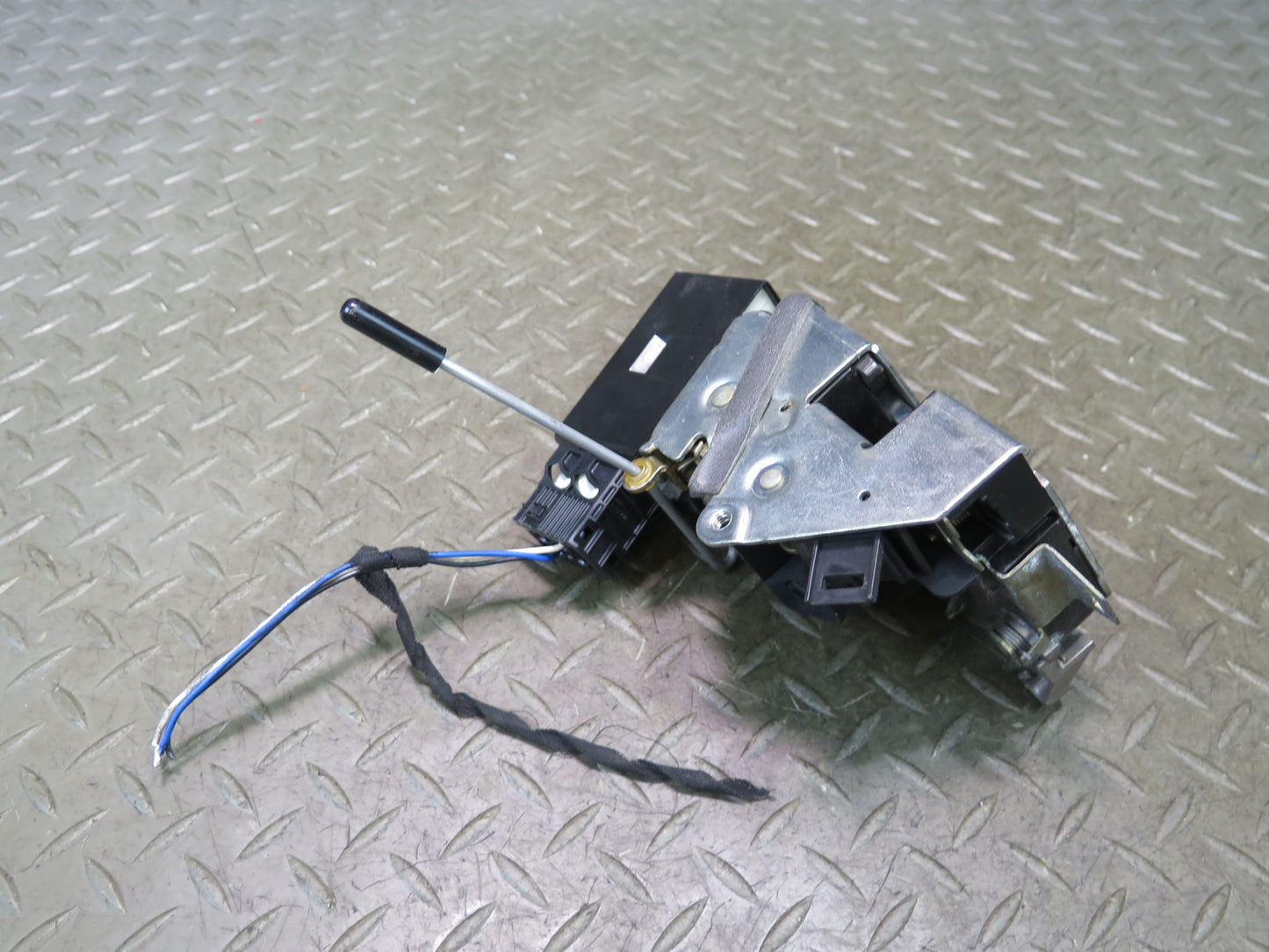 97-03 BMW E39 540i Rear Right Door Lock Latch Actuator OEM
