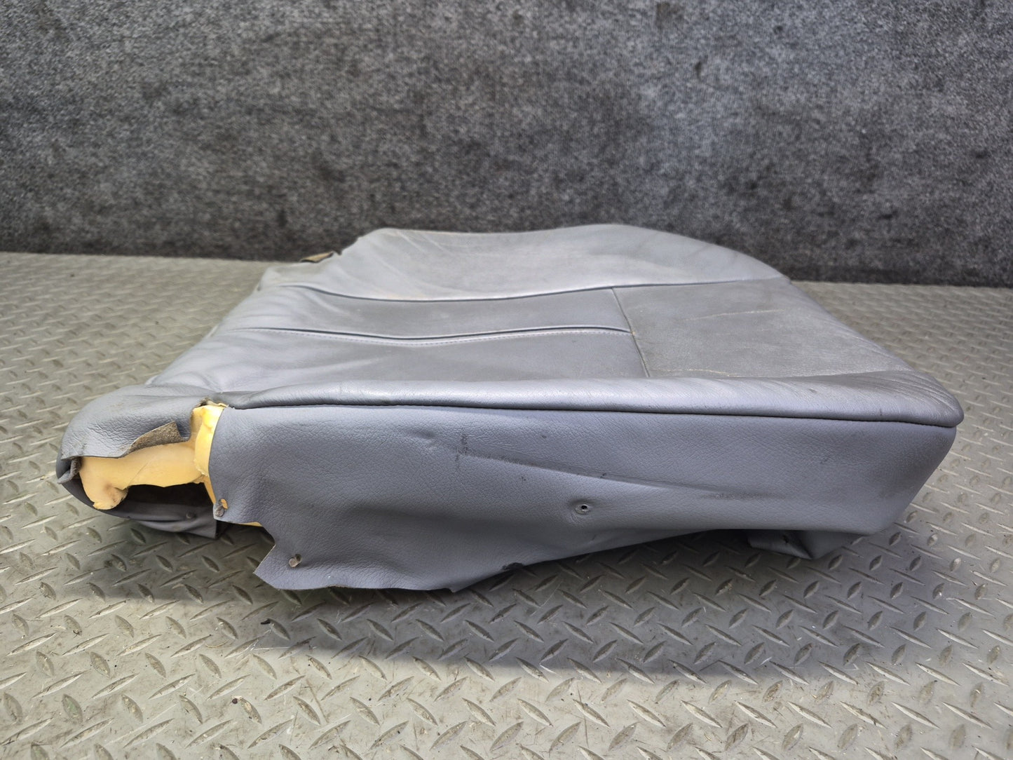 97-03 BMW E39 540i Front Left Heated Seat Lower Leather Cushion Gray Damaged