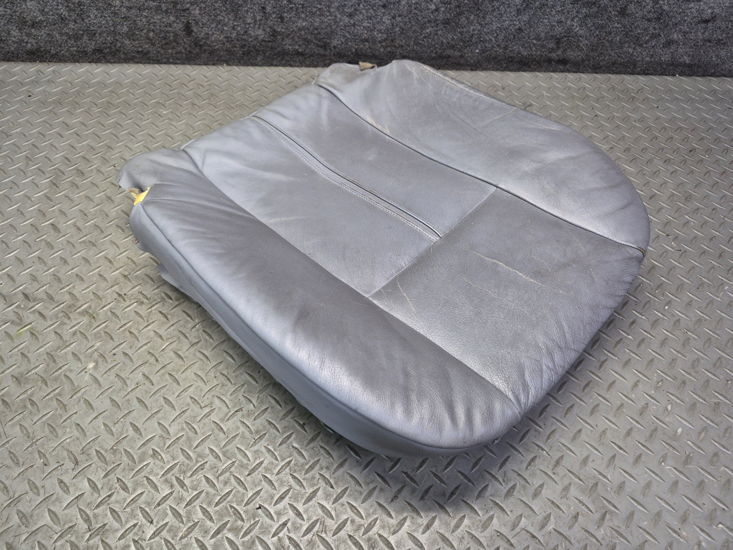 97-03 BMW E39 540i Front Left Heated Seat Lower Leather Cushion Gray Damaged