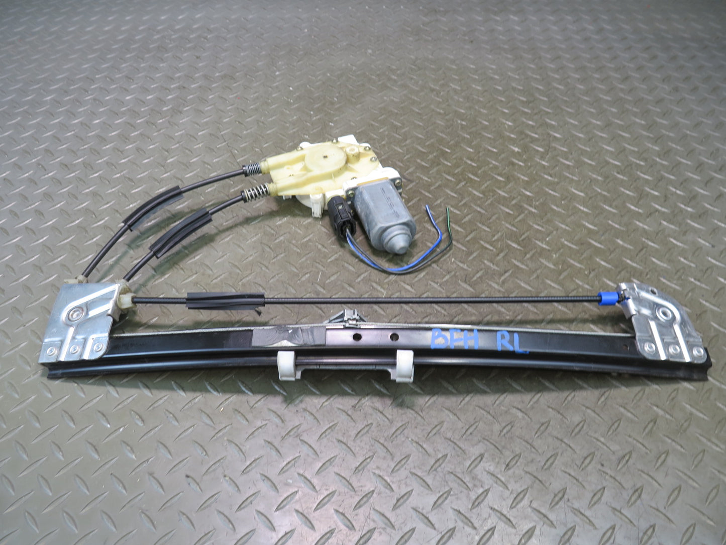 97-99 BMW E39 540i Rear Left Door Window Regulator w Motor OEM