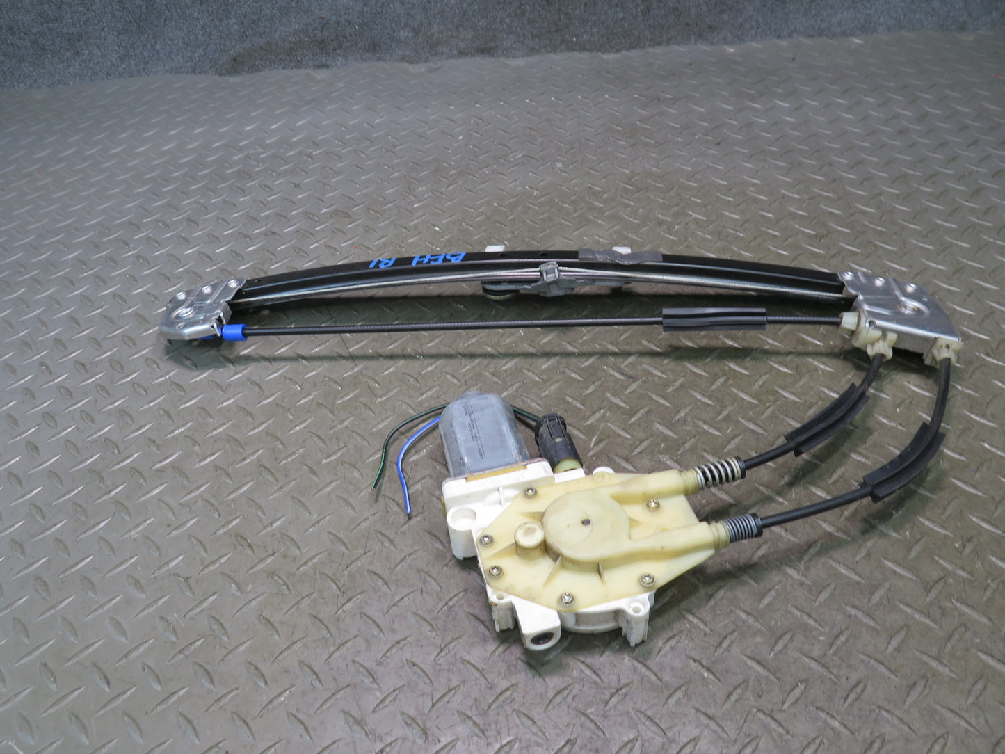 97-99 BMW E39 540i Rear Left Door Window Regulator w Motor OEM