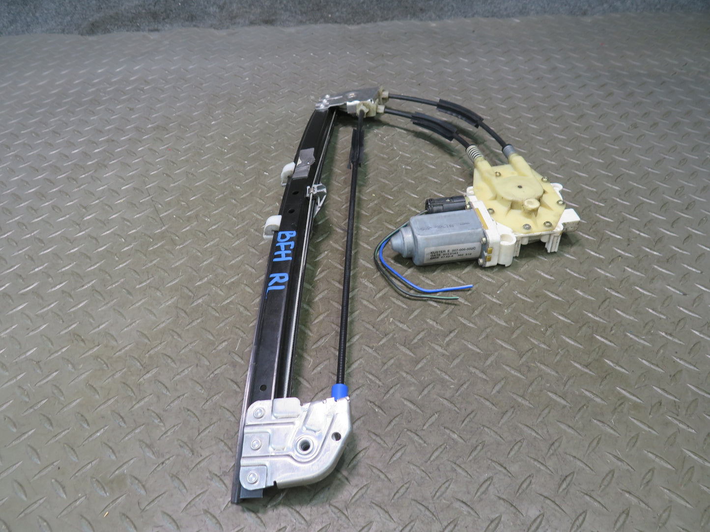 97-99 BMW E39 540i Rear Left Door Window Regulator w Motor OEM
