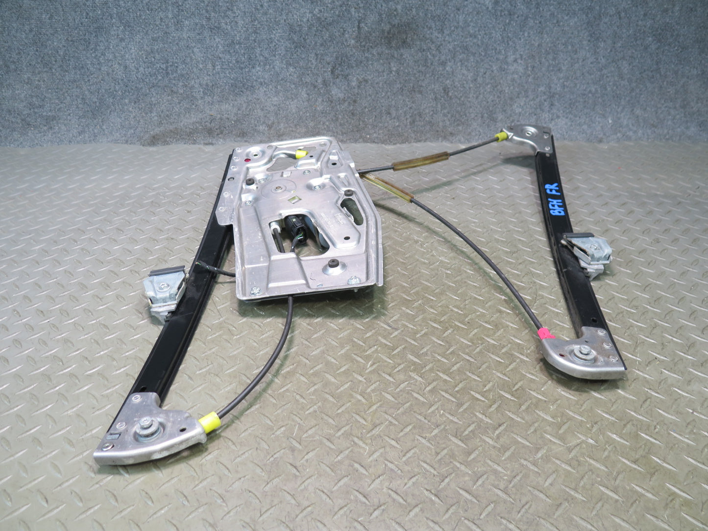 97-03 BMW E39 540i Front Right Door Window Regulator w Motor Assembly OEM