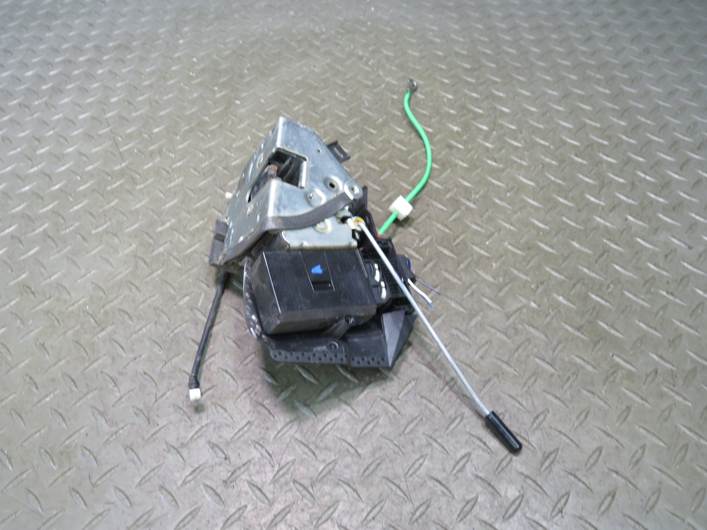97-03 BMW E39 540i Front Right Door Lock Latch Actuator OEM