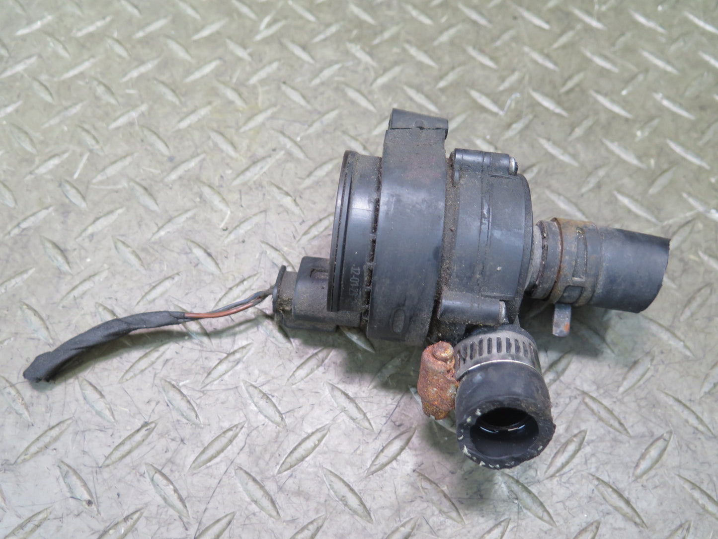 2012-2015 Mercedes X166 W166 ML Engine Auxiliary AUX Coolant Water Pump OEM