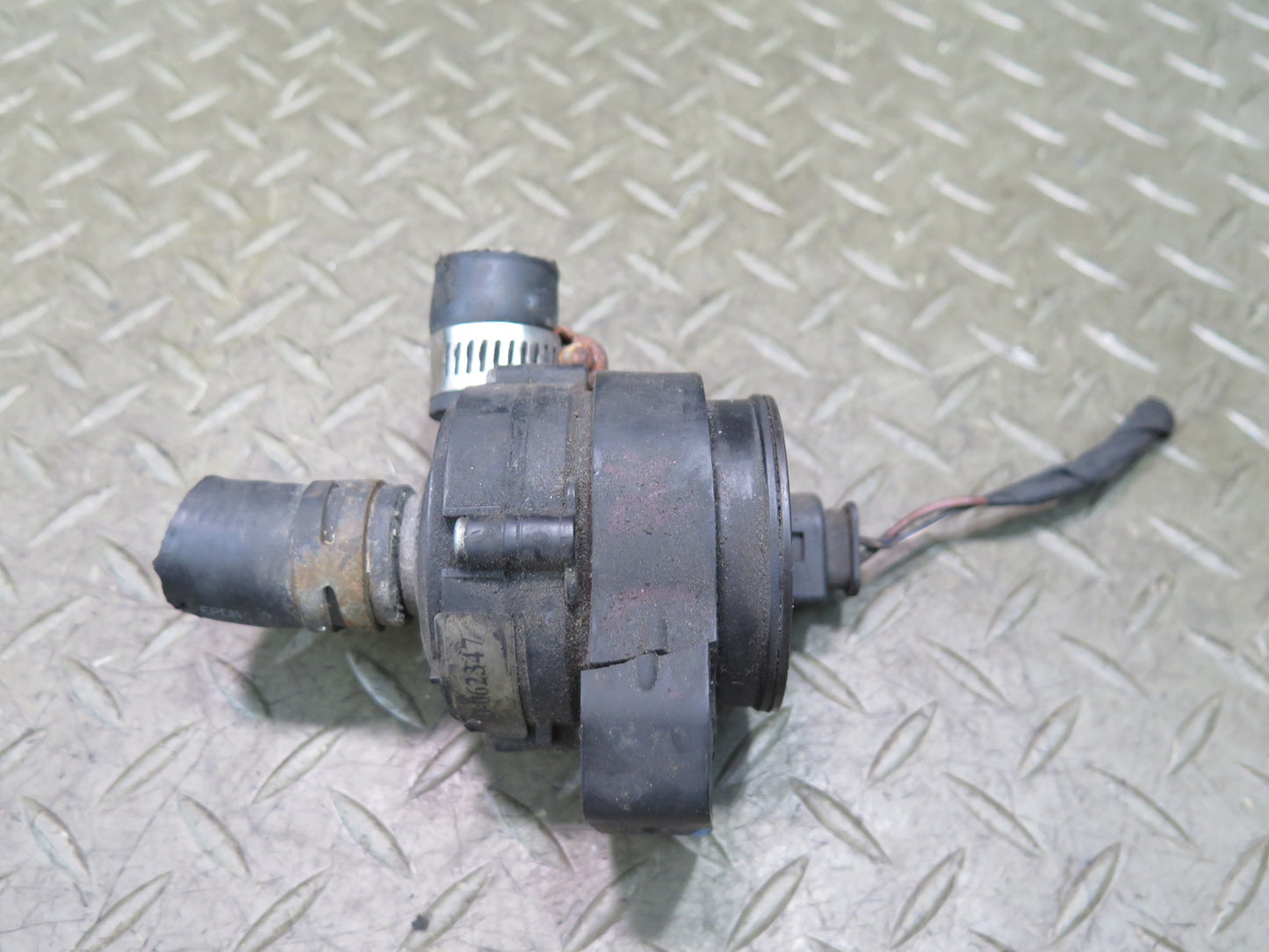 2012-2015 Mercedes X166 W166 ML Engine Auxiliary AUX Coolant Water Pump OEM